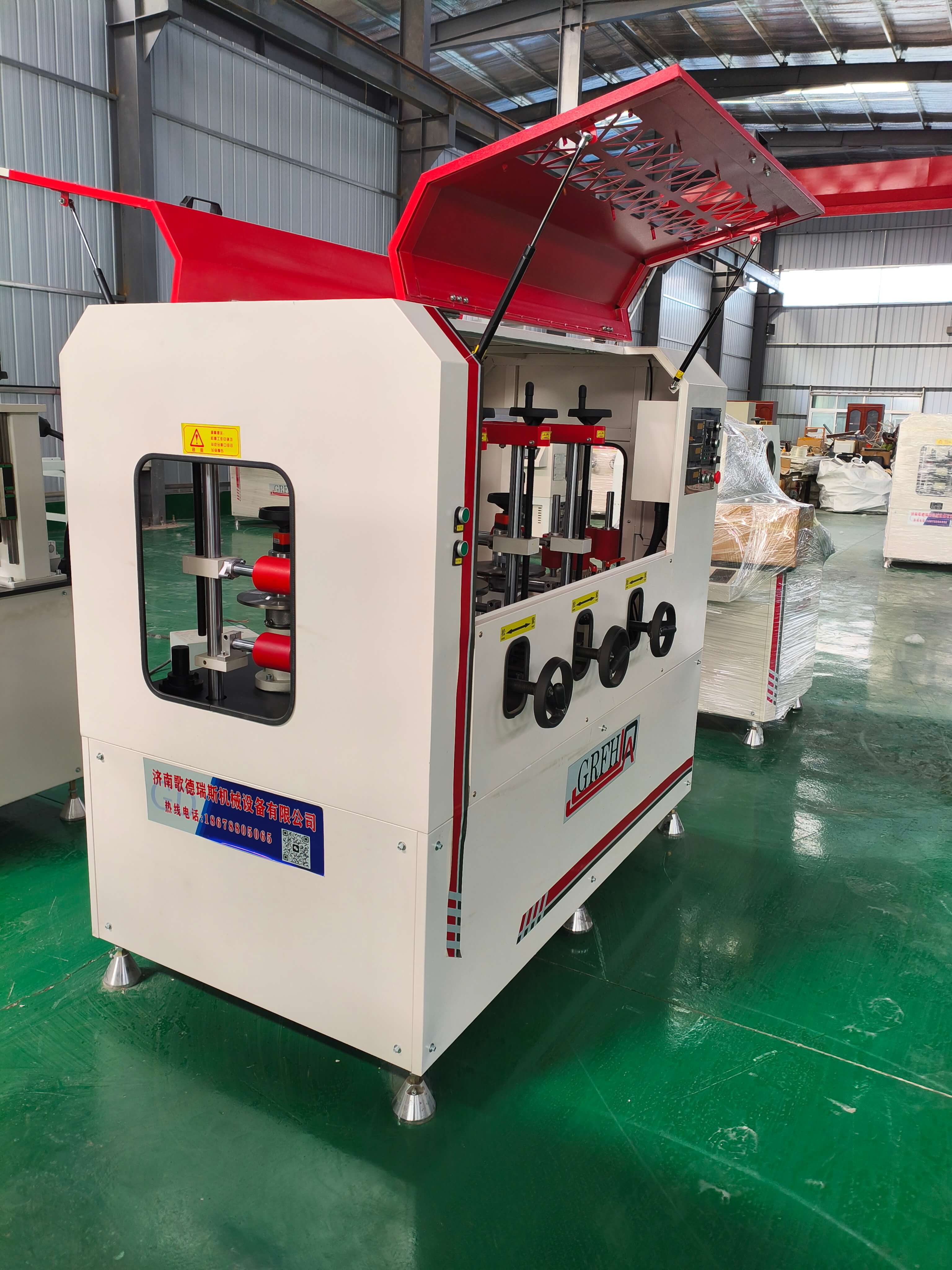 在什么情況下需要更換滾壓復(fù)合機的刀盤？